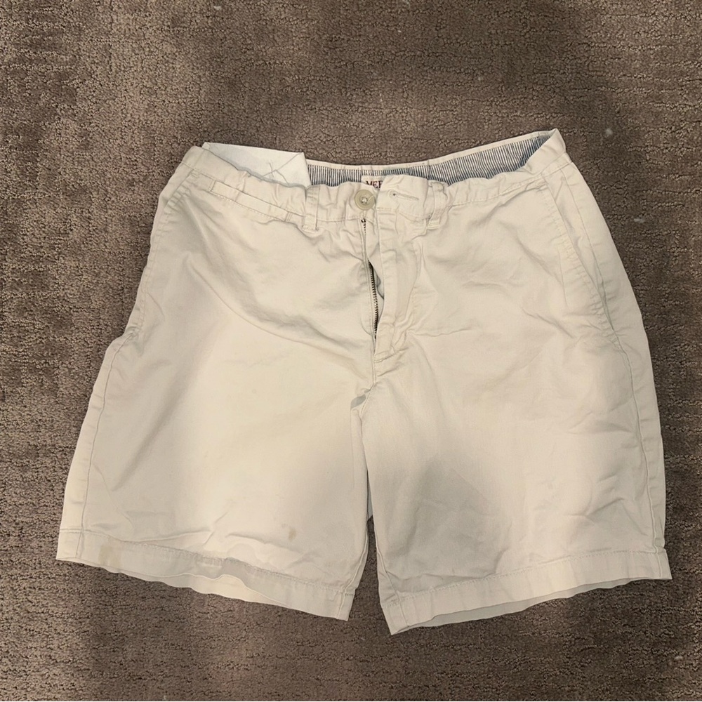 Merona Cream Flat Front Men’s Shorts – Size 28